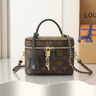 ​LV Vanity Chain Pouch手袋M47125 精致百搭迷你神器