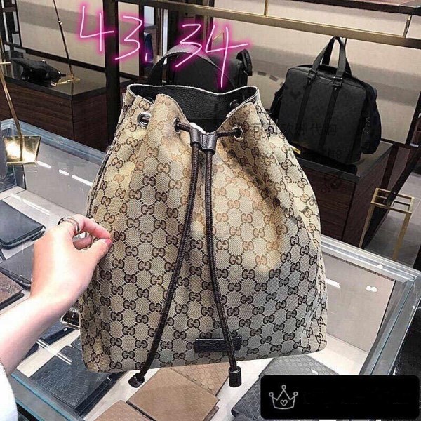Gucci新款抽绳水桶双肩包