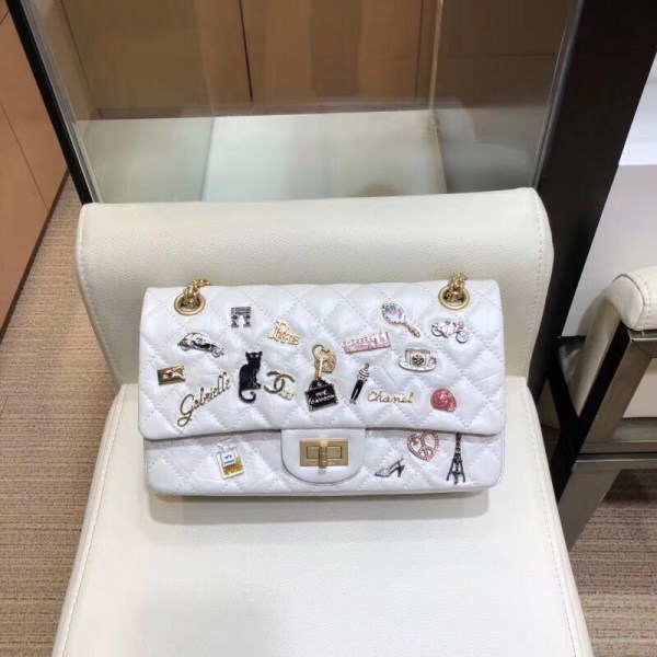精仿钱包选购的两大特点 精仿钱包选购的两大特点